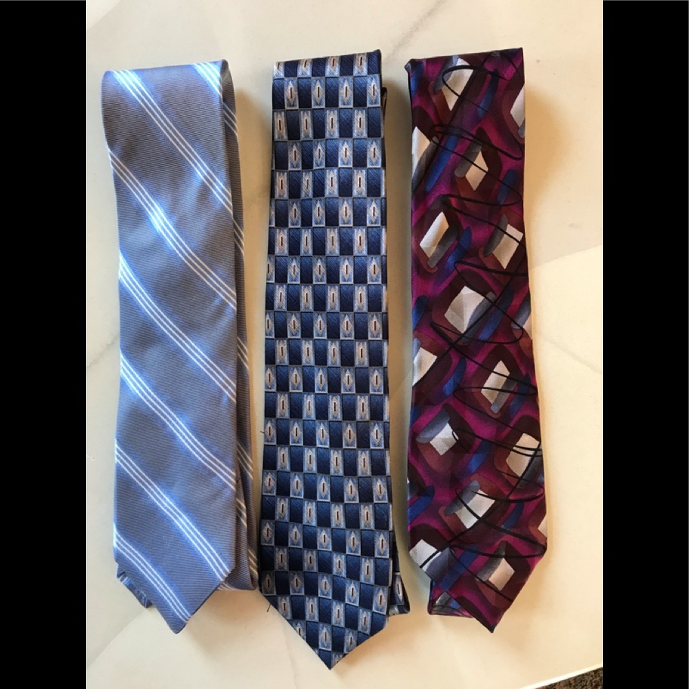Set of 3 designer silk Men’s neckties.